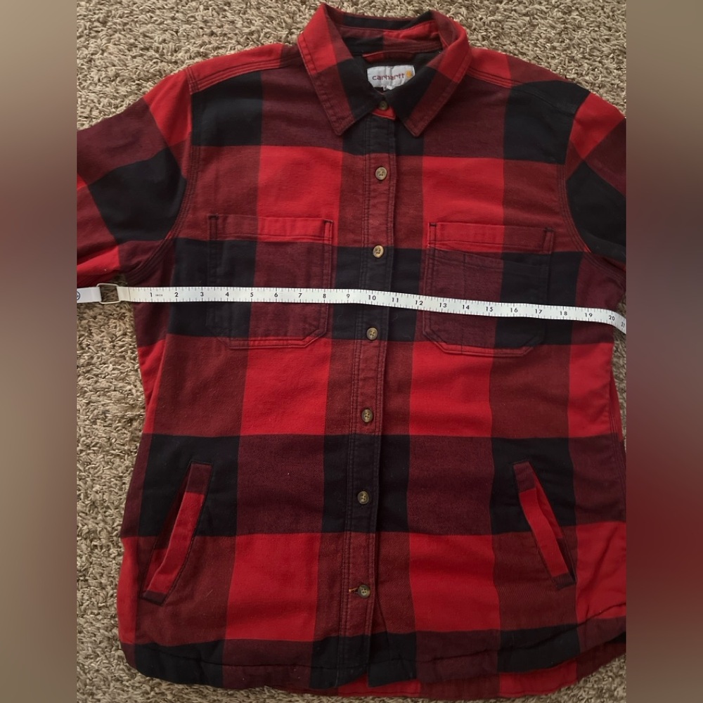 Carhartt
Women’s 
Medium 
Red/Black Plaid
Flannel Fleece lined Shirt/jacket - Picture 7 of 13